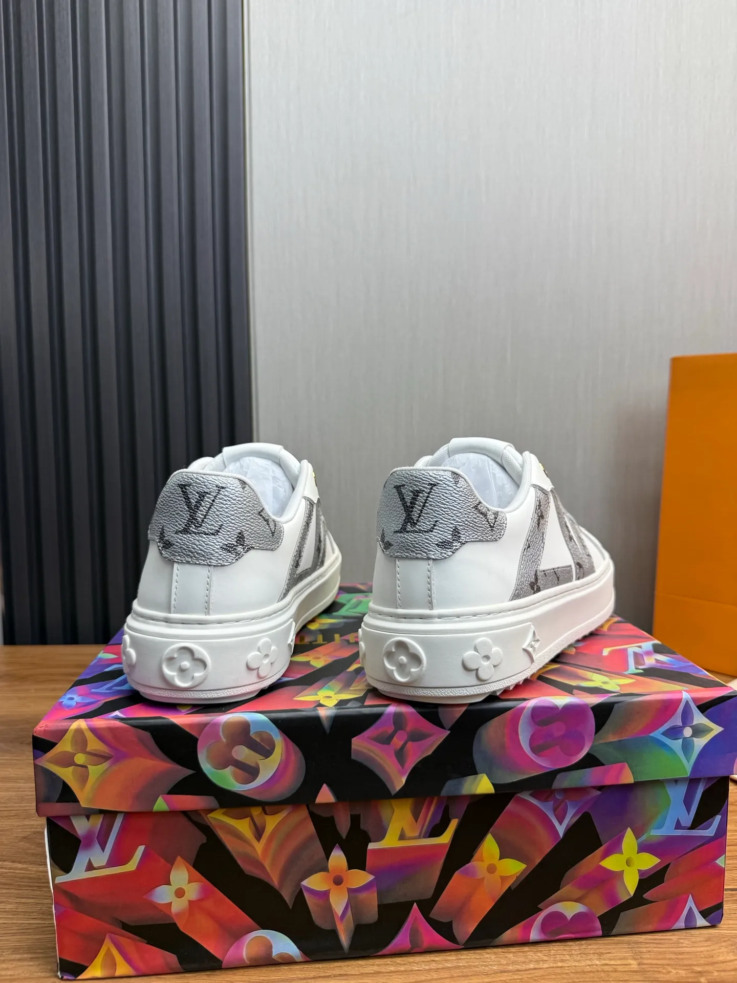 Men's shoes 💰520💰 LOUIS VUITTON [Luden Yiwei] The new trendy Lv is on the market 🎁, casual and fashionable men's shoes 👟 The upper is made of imported silk cowhide + cowhide mesh lining, the original wear-resistant rubber outsole, the version is simple and elegant, exclusive for trendy men. 38-44